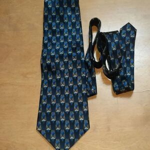 Cocktail Colors navy silk tie